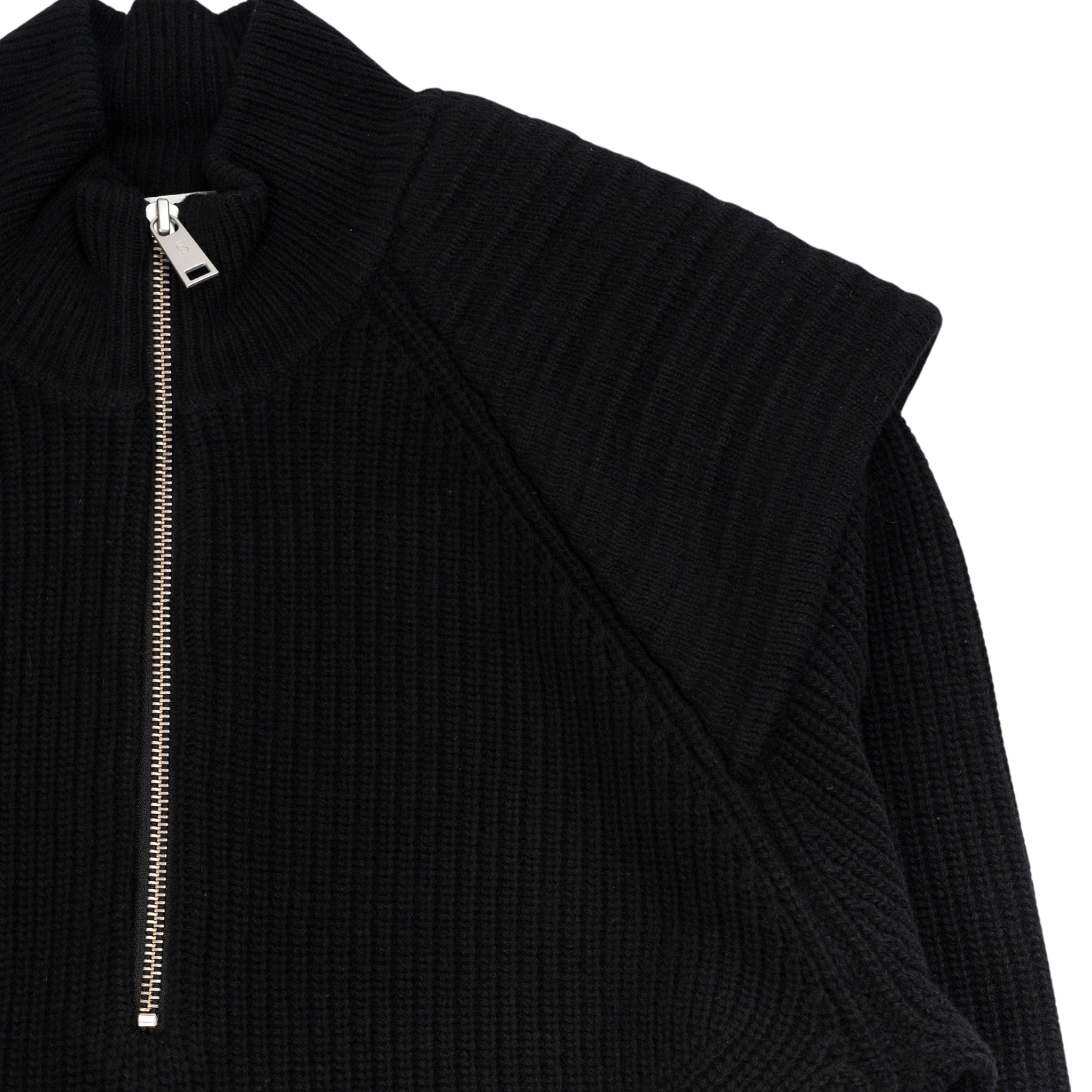 Madiagz pullover in black