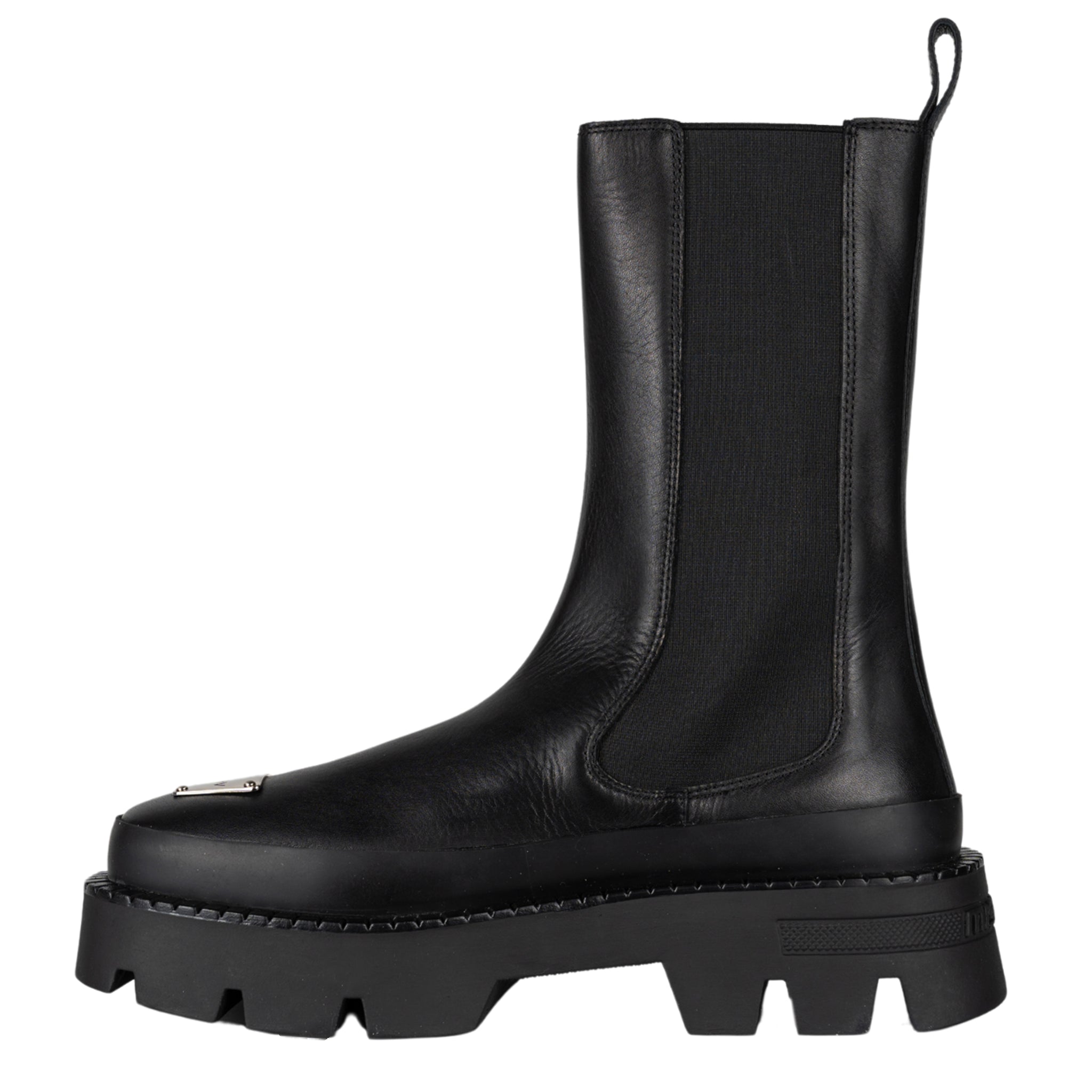 The 2000 Chelsea Boot in Black